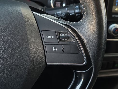 Used 2020 Mitsubishi Outlander SE image 14