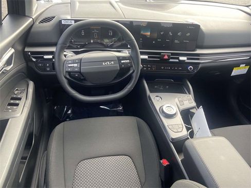 New 2026 Kia Sportage LX image 9