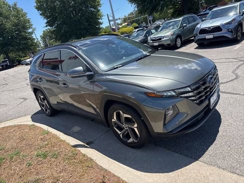 Used 2023 Hyundai Tucson Limited w/ Cargo Package FWD image 3