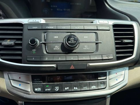 Used 2015 Honda Accord LX image 23