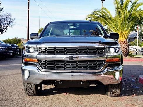 Used 2018 Chevrolet Silverado 1500 LT w/ All Star Edition image 4