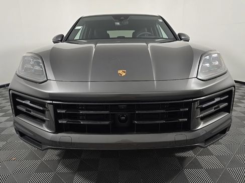 Certified 2025 Porsche Cayenne E-Hybrid Coupe AWD/4WD image 10