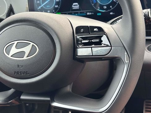 Certified 2026 Hyundai Elantra SEL FWD image 22