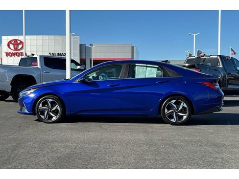Used 2023 Hyundai Elantra Limited image 7