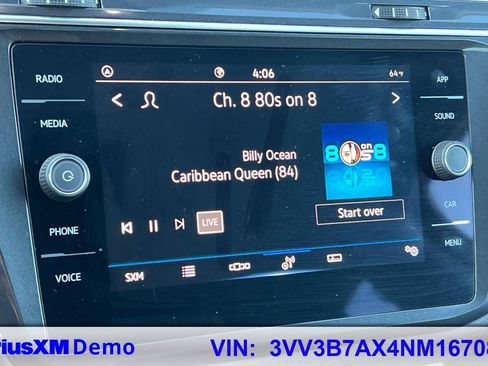 Used 2022 Volkswagen Tiguan SE image 29