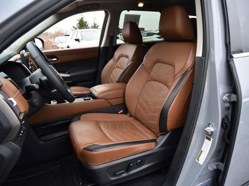 Certified 2024 Nissan Pathfinder Platinum w/ Cargo Package image 24