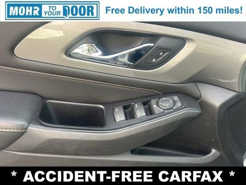 Used 2018 Chevrolet Traverse LT image 11
