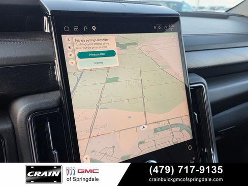 Used 2025 GMC Yukon XL AT4 AWD/4WD image 16
