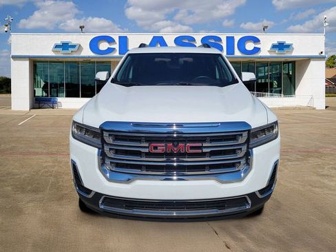 Used 2023 GMC Acadia SLE w/ Driver Convenience Package FWD image 2