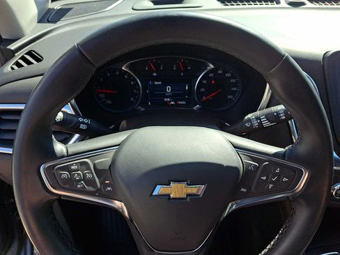 Used 2024 Chevrolet Equinox LT FWD image 18