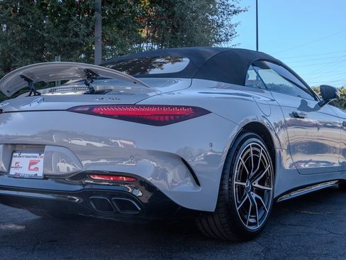 Used 2022 Mercedes-Benz SL 55 AMG 4MATIC image 32