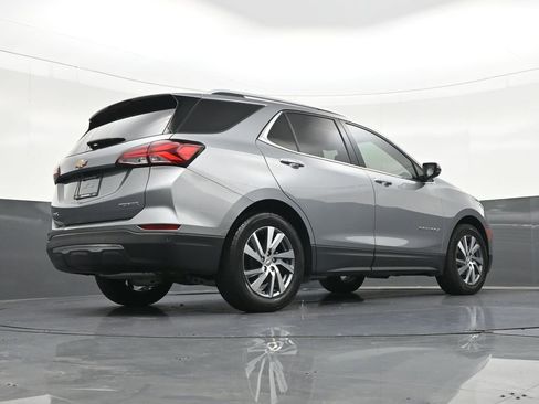 Used 2023 Chevrolet Equinox Premier FWD image 29