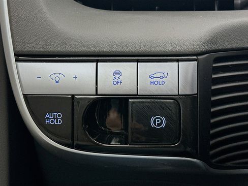 Used 2024 Hyundai Ioniq 5 SEL image 16