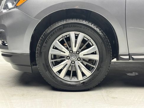 Used 2019 Nissan Pathfinder SL AWD/4WD image 43