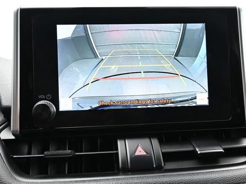 Used 2023 Toyota RAV4 LE AWD/4WD image 20
