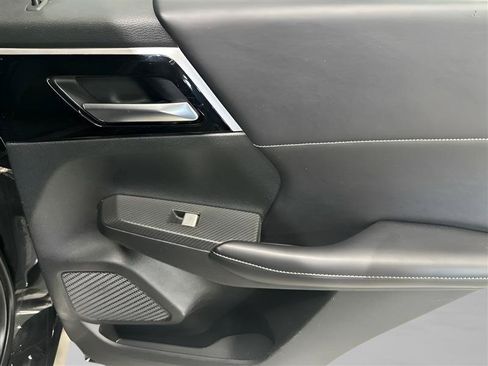 Used 2022 Mitsubishi Outlander SE FWD image 16