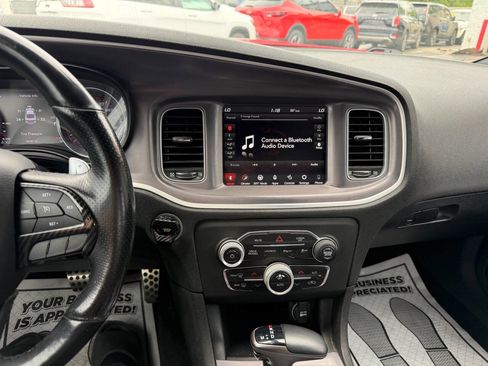 Used 2019 Dodge Charger Scat Pack RWD image 13