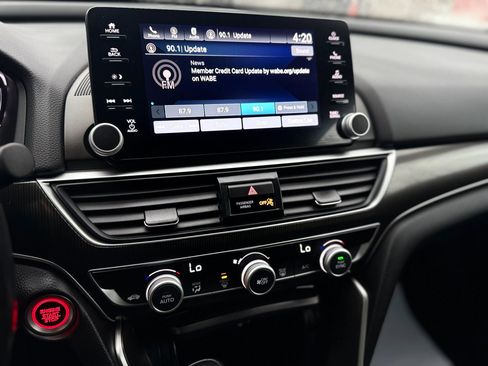 Used 2020 Honda Accord Sport image 6