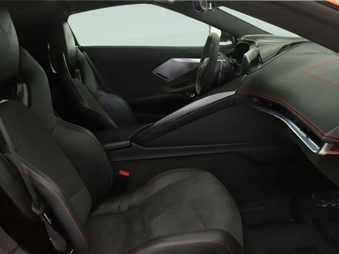 Used 2022 Chevrolet Corvette Stingray Premium Cpe w/ Z51 Performance Package RWD image 25