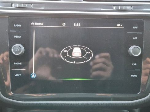 Used 2022 Volkswagen Tiguan SEL R-Line image 14