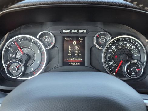 Used 2024 RAM 2500 Big Horn image 15