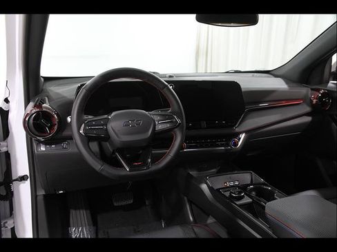 Used 2025 Chevrolet Equinox RS w/ Convenience Package III FWD image 6