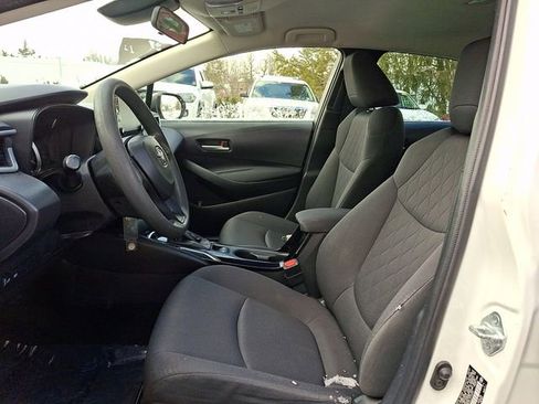 Used 2020 Toyota Corolla LE image 14