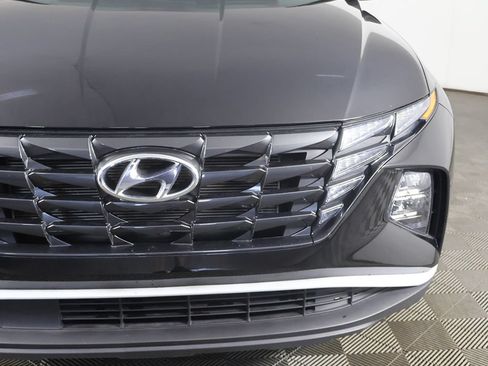 Used 2023 Hyundai Tucson SE FWD image 13