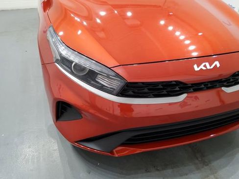 Used 2023 Kia Forte LXS w/ LXS Technology Package image 5