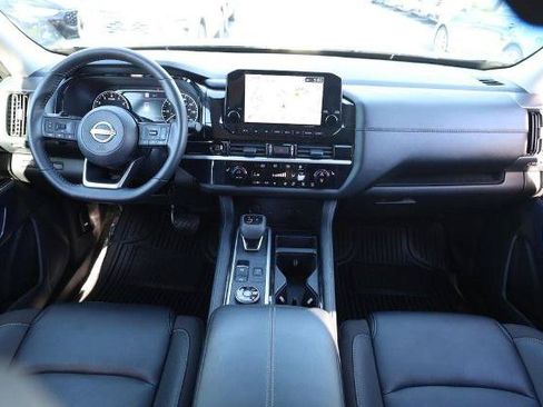 Certified 2025 Nissan Pathfinder SL w/ Cargo Package AWD/4WD image 26