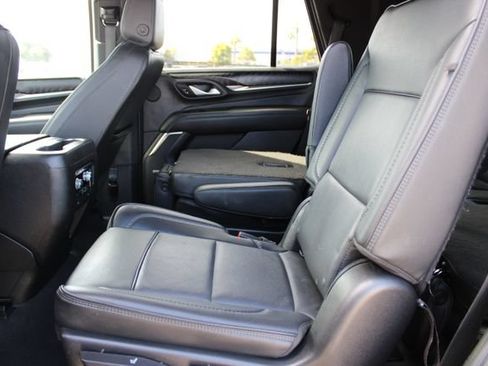 Used 2022 GMC Yukon Denali AWD/4WD image 45