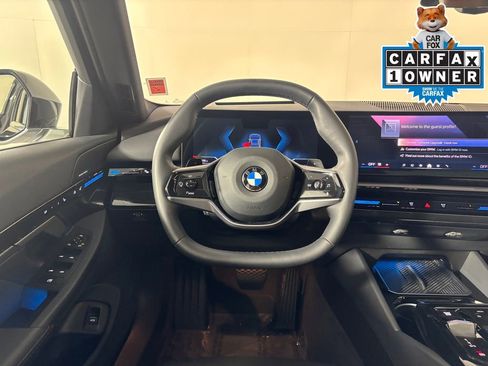Used 2025 BMW 530i xDrive w/ Premium Package AWD/4WD image 14