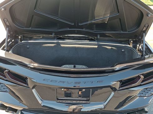 Used 2023 Chevrolet Corvette Stingray Premium Conv w/ Z51 Performance Package image 27