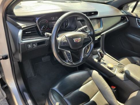 Used 2020 Cadillac XT5 Premium Luxury image 17