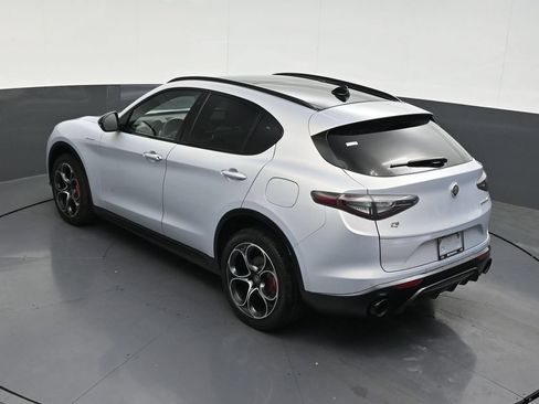 Used 2025 Alfa Romeo Stelvio Sprint w/ Veloce Package AWD/4WD image 17