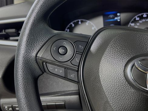Used 2025 Toyota Corolla LE FWD image 19