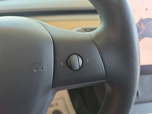 Used 2023 Tesla Model 3 Standard Range RWD image 16