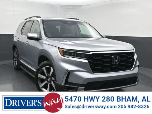 Used 2024 Honda Pilot Elite image 1