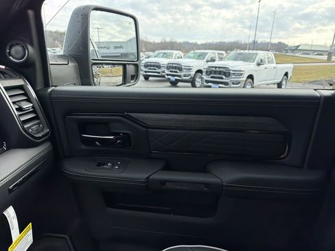 New 2026 RAM 2500 Limited AWD/4WD image 25