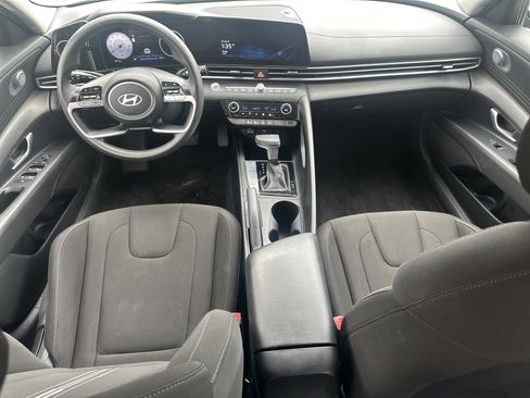 Used 2024 Hyundai Elantra SEL FWD image 22