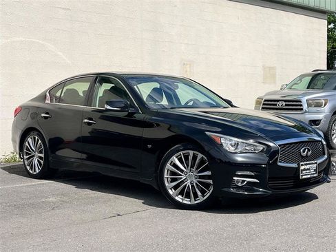 Used 2015 INFINITI Q50 Premium w/ Navigation Package AWD/4WD image 3