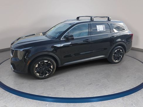 Used 2025 Kia Sorento S w/ Panoramic Sunroof Package FWD image 1