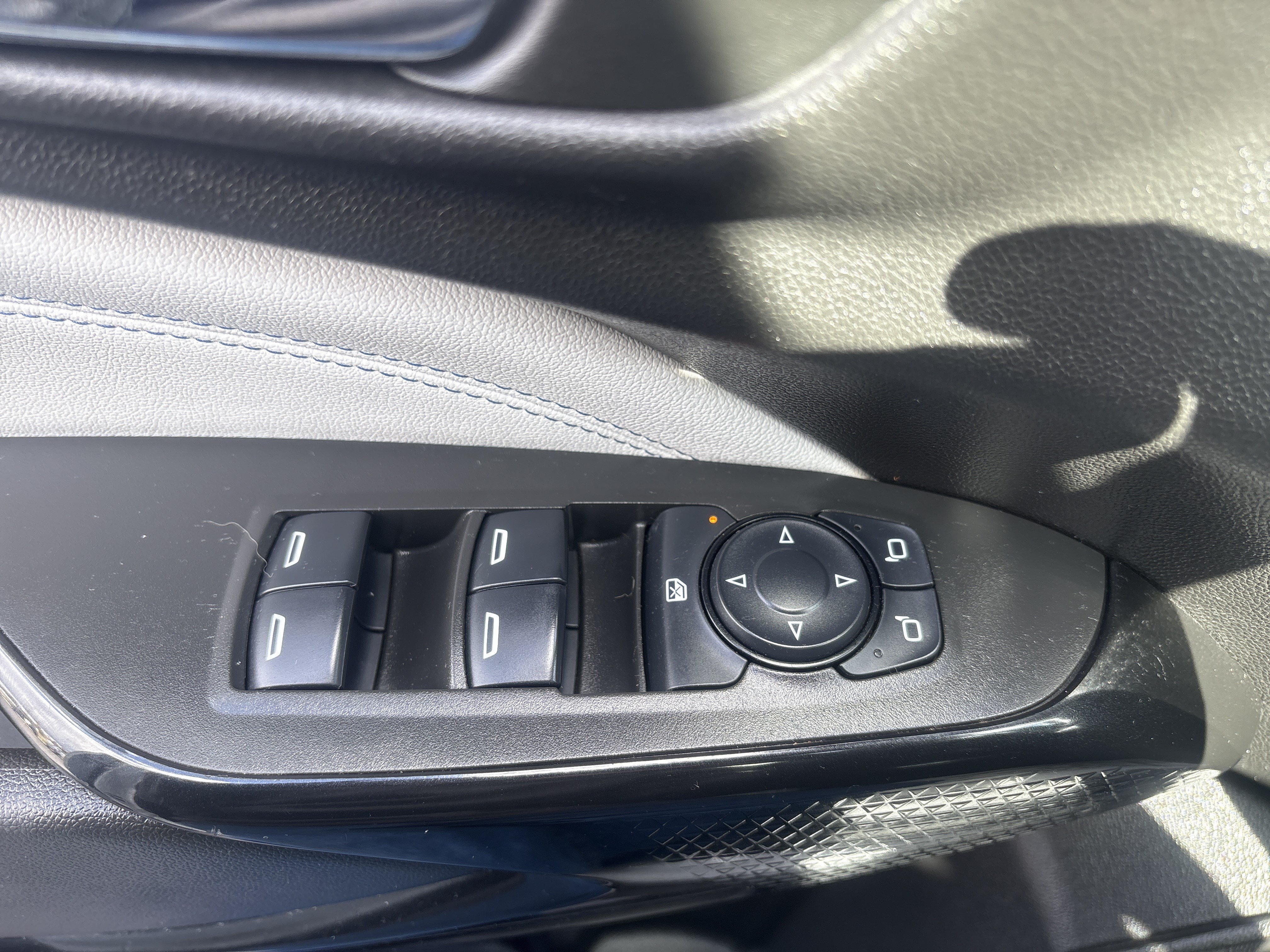 Used 2025 Chevrolet Trax LT w/ Driver Confidence Package FWD image 14