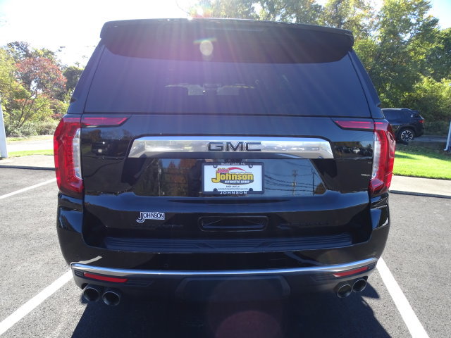 Used 2023 GMC Yukon Denali w/ Advanced Technology Package AWD/4WD image 25