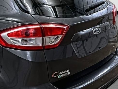 Used 2017 Ford C-MAX Energi SE w/ Equipment Group 401A image 10