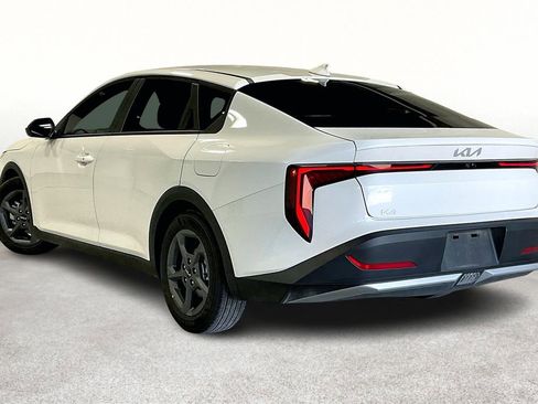 New 2025 Kia K4 LXS image 5
