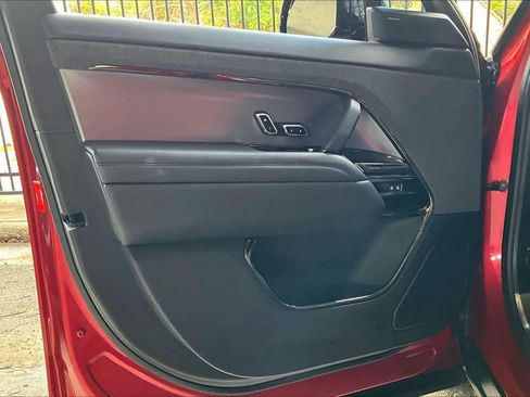 Used 2024 Land Rover Range Rover Sport SE image 21