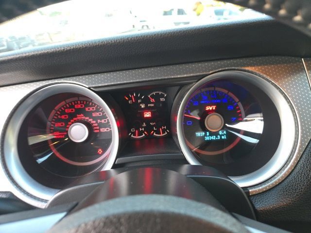 Used 2012 Ford Mustang Shelby GT500 RWD image 18