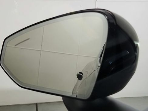 New 2026 Volvo EX30 Ultra w/ Protection Package Premier AWD/4WD image 13