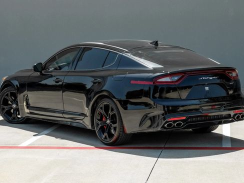 Used 2019 Kia Stinger GT1 RWD image 15